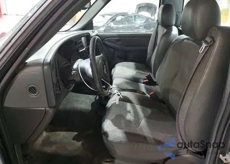 2005 Chevrolet Silverado C1500 from USA, damaged, VIN 1GCEC14X05Z151059